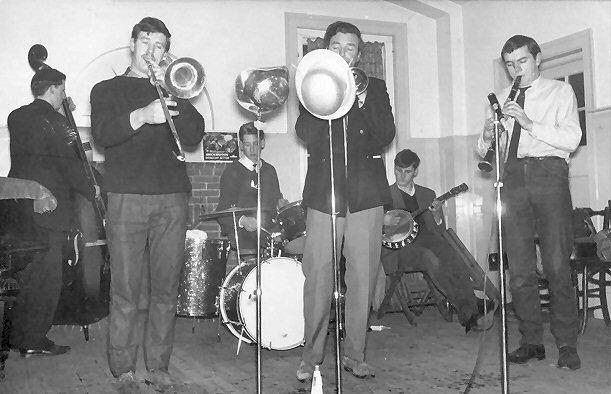 Ted and the Commodore Jazz Band2